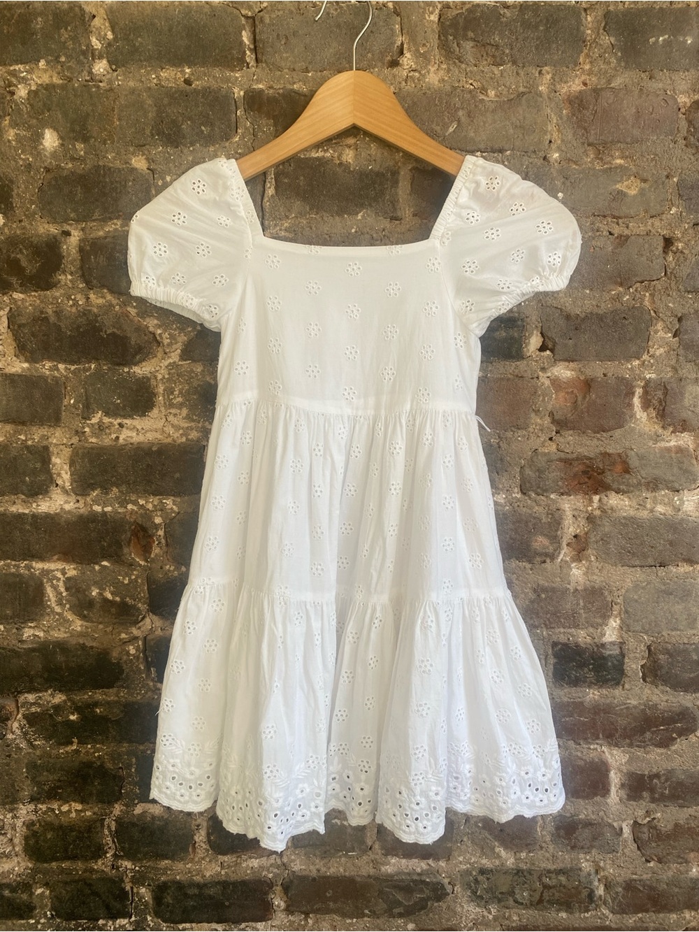 Tommy Bahama White Eyelet Puff-Sleeve Tiered Dress